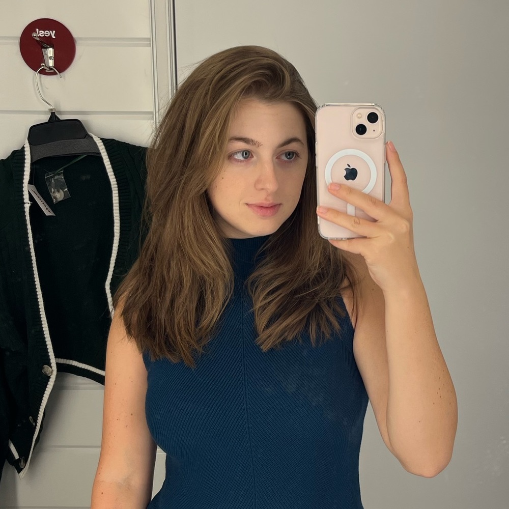 Meet your Posher, Hailey